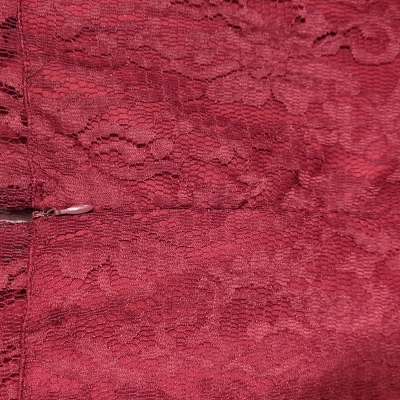 Burgundy Lace Long Sleeve Romper - Picture 7 of 7